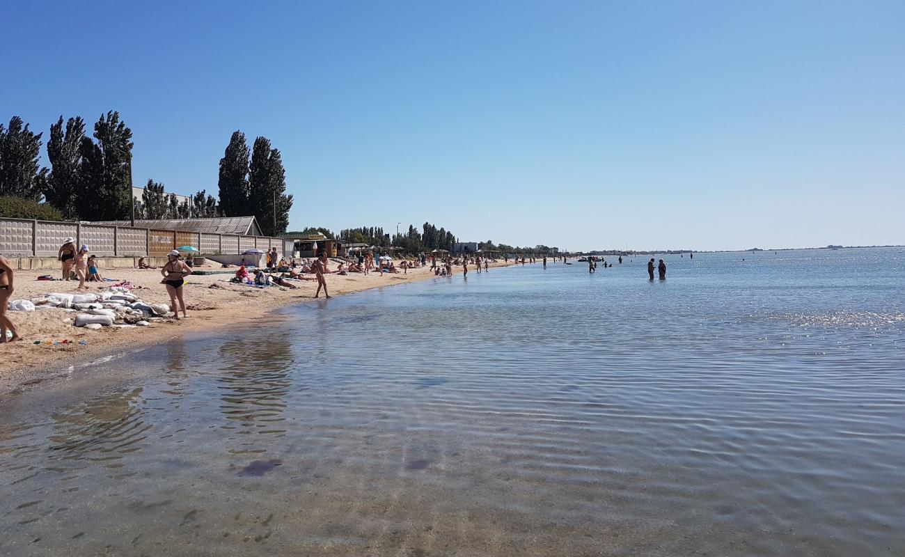Plyazh Dzerzhynets'in fotoğrafı açık bej kum yüzey ile