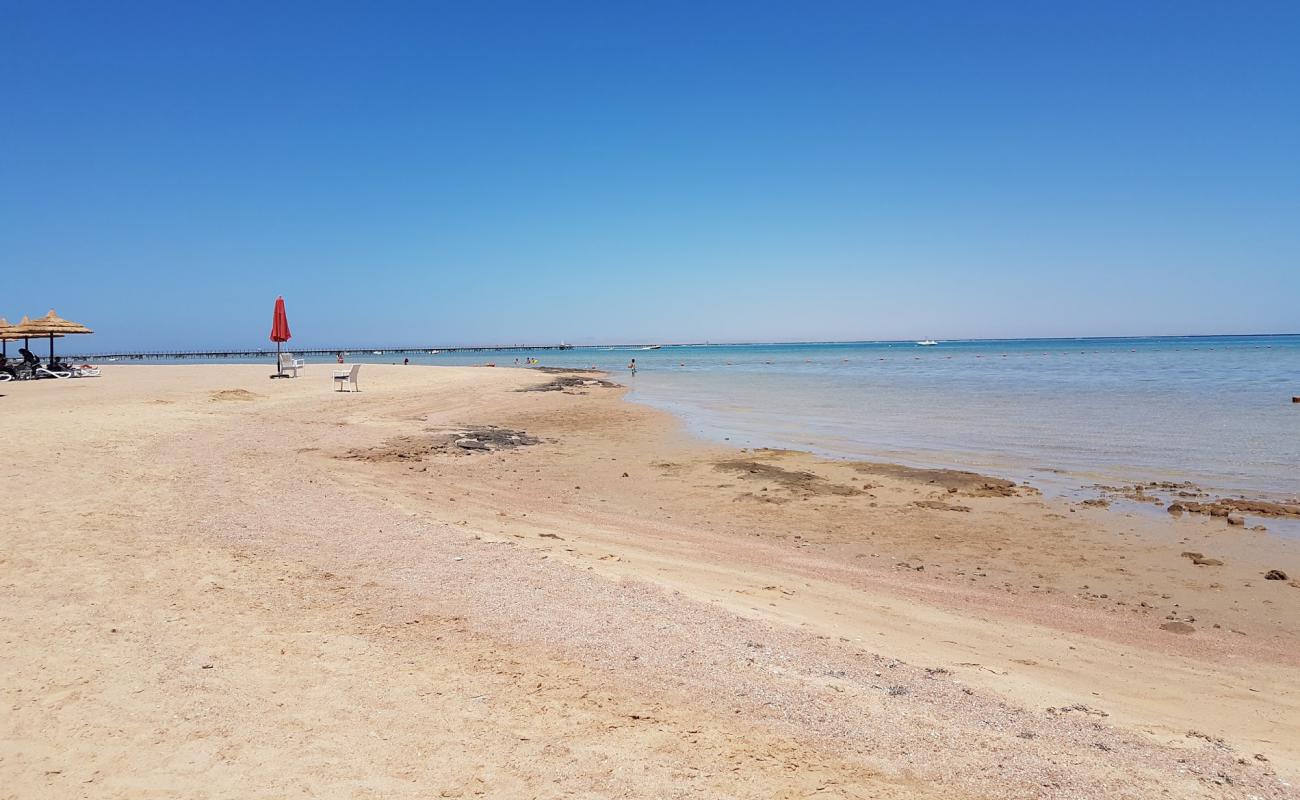 Porto Sharm Beach'in fotoğrafı beton kapak yüzey ile