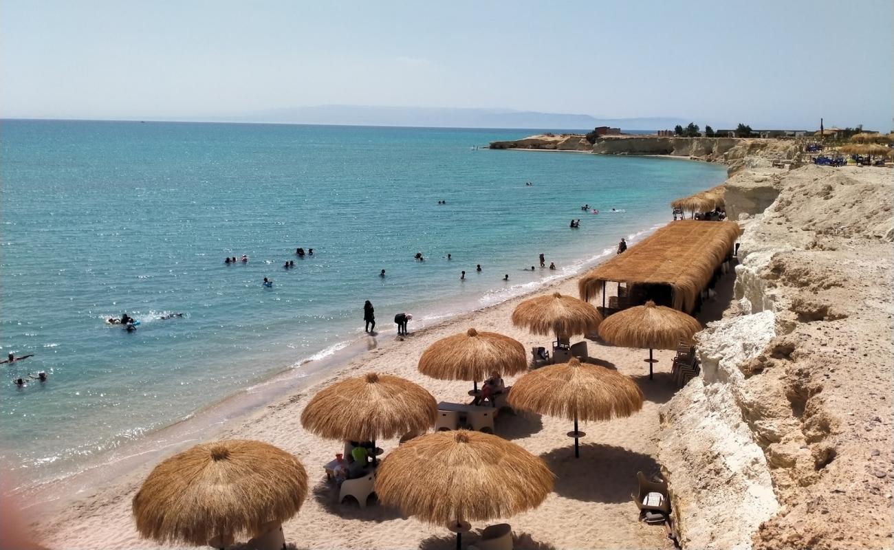 Tavira'in fotoğrafı açık bej kum yüzey ile