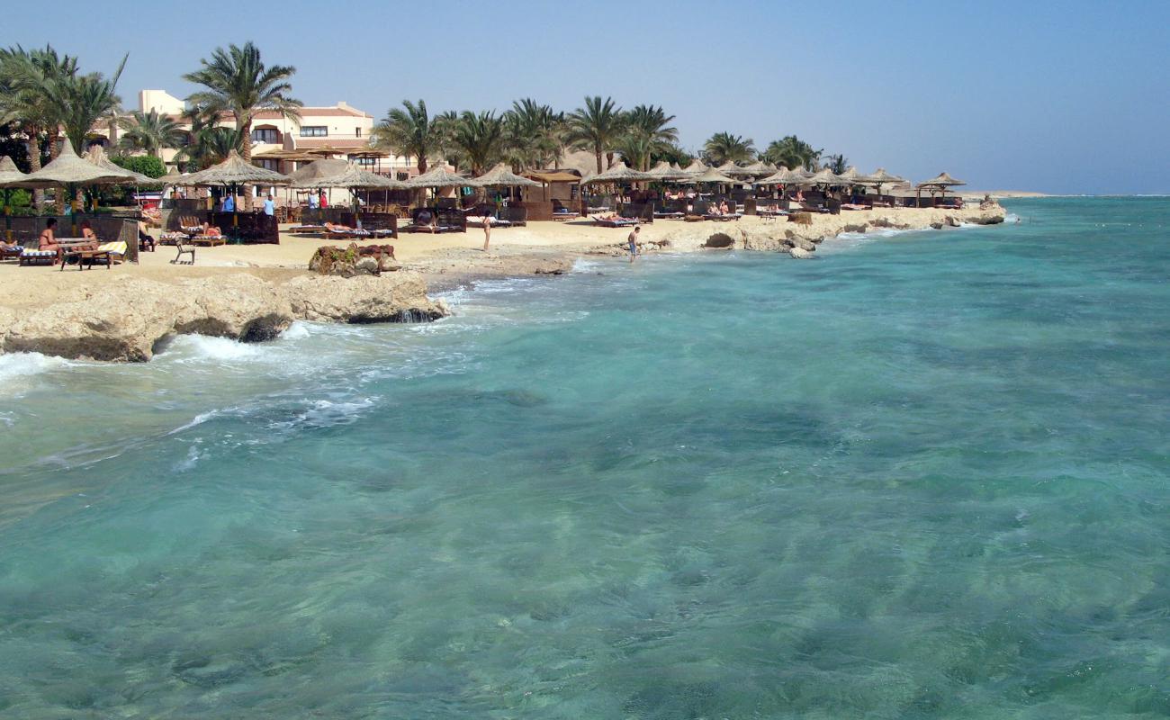 Flamenco Beach & Resort'in fotoğrafı açık bej kum yüzey ile