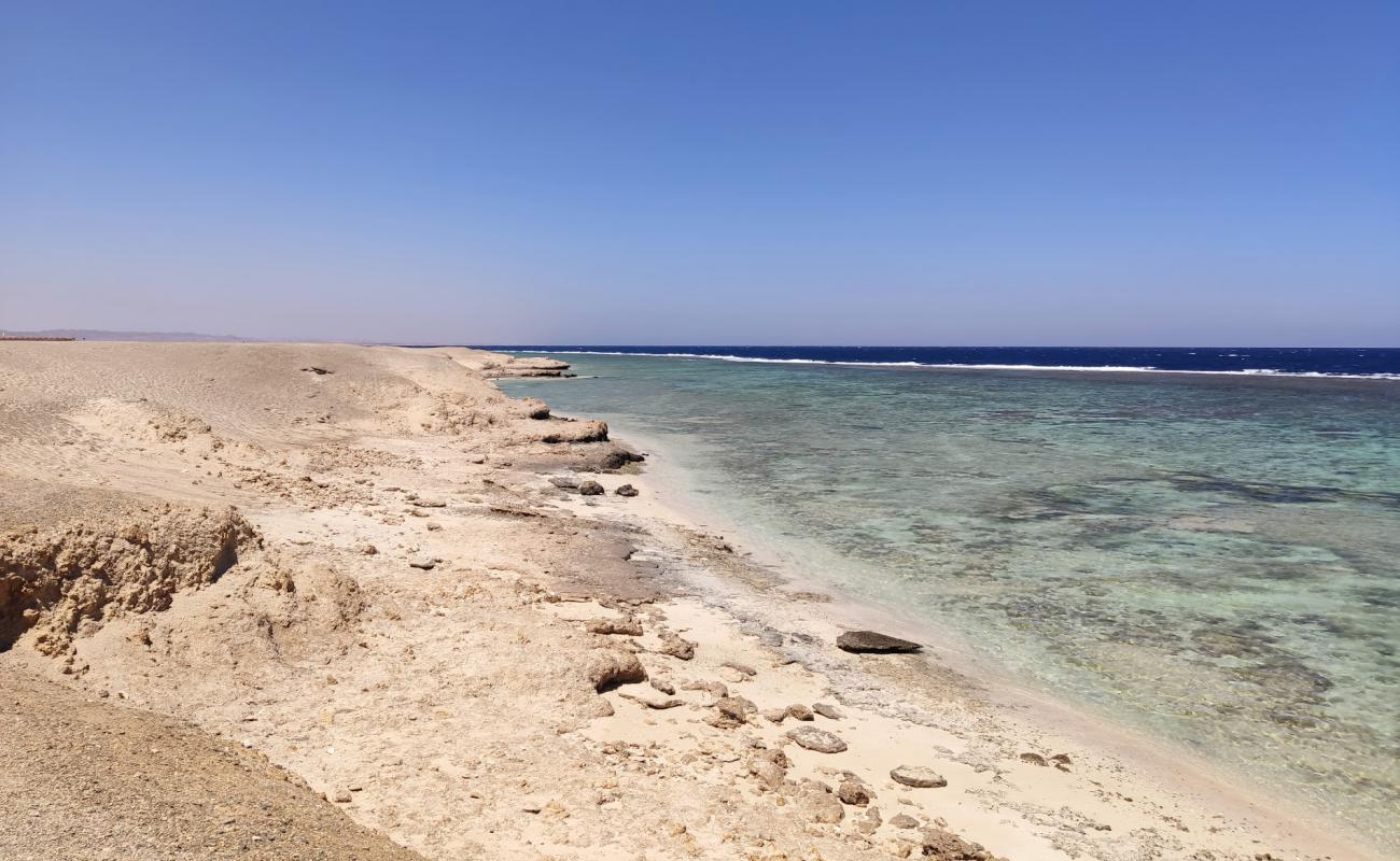 Novotel Marsa Alam Beach Resort'in fotoğrafı açık bej kum yüzey ile
