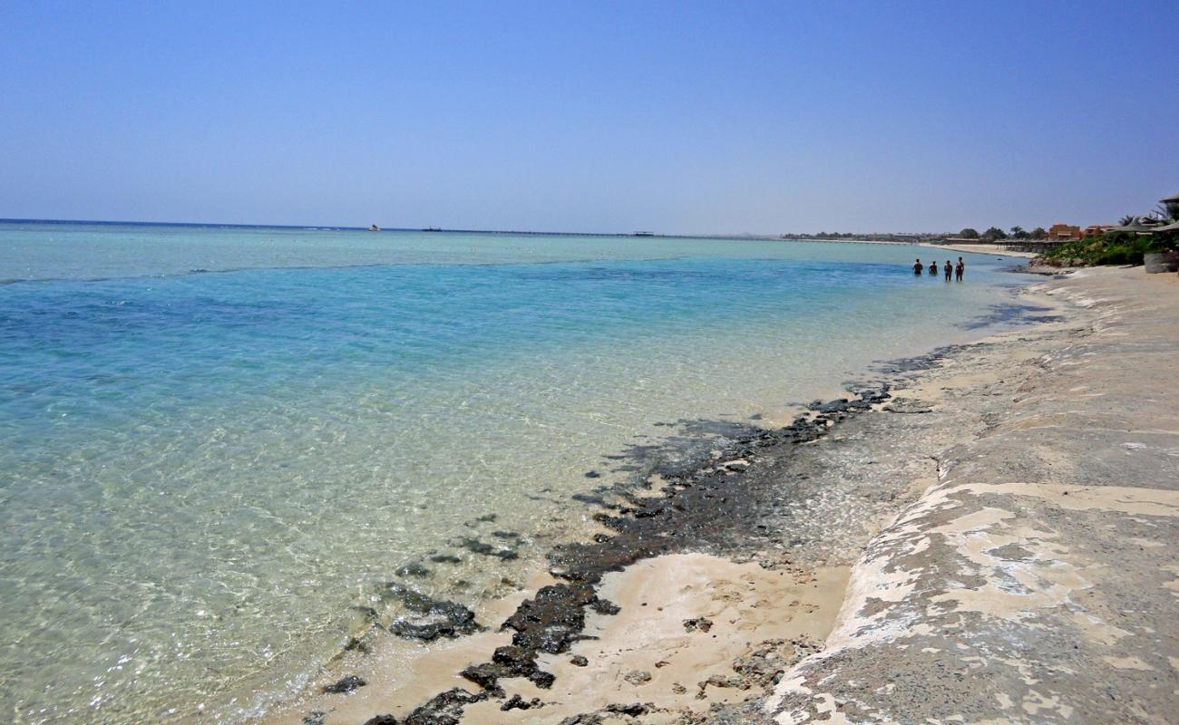 Blue Reef Resort'in fotoğrafı parlak kum yüzey ile