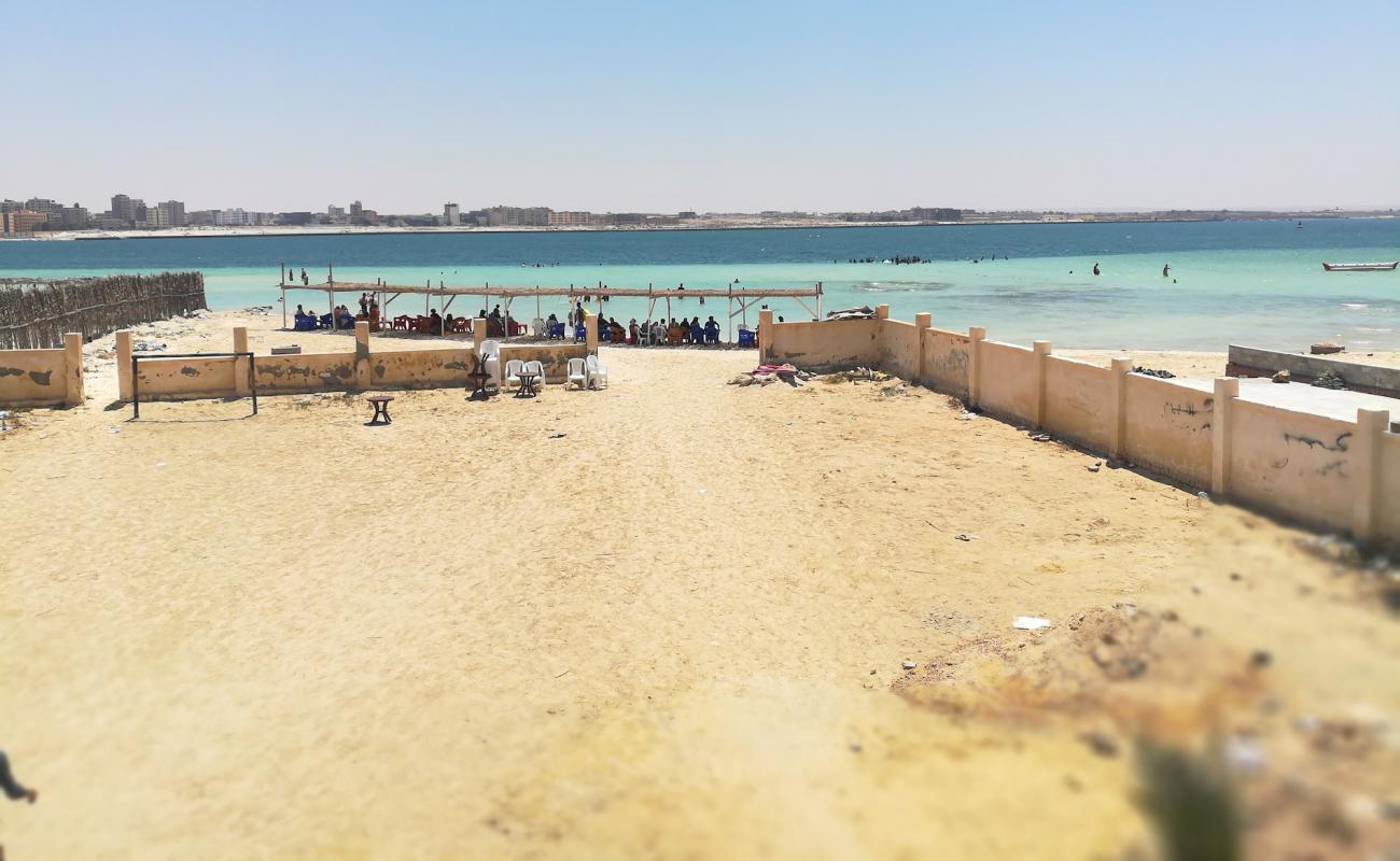 Si Omar Resort Beach'in fotoğrafı açık bej kum yüzey ile