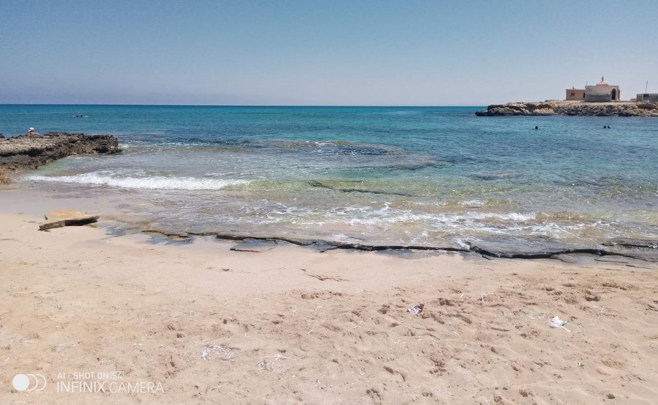 Alam El Roum Beach'in fotoğrafı açık bej kum yüzey ile