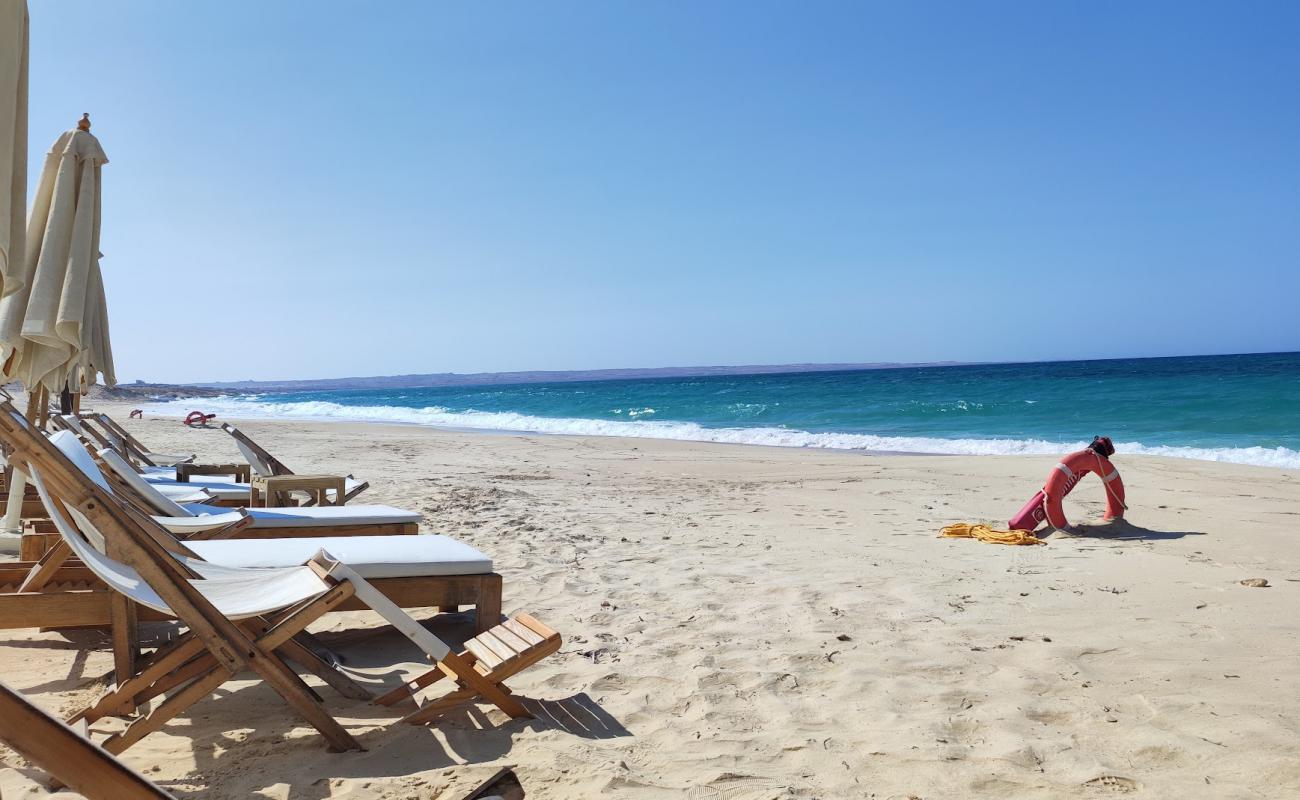 Masyaf Ras El hekma Beach'in fotoğrafı parlak kum yüzey ile