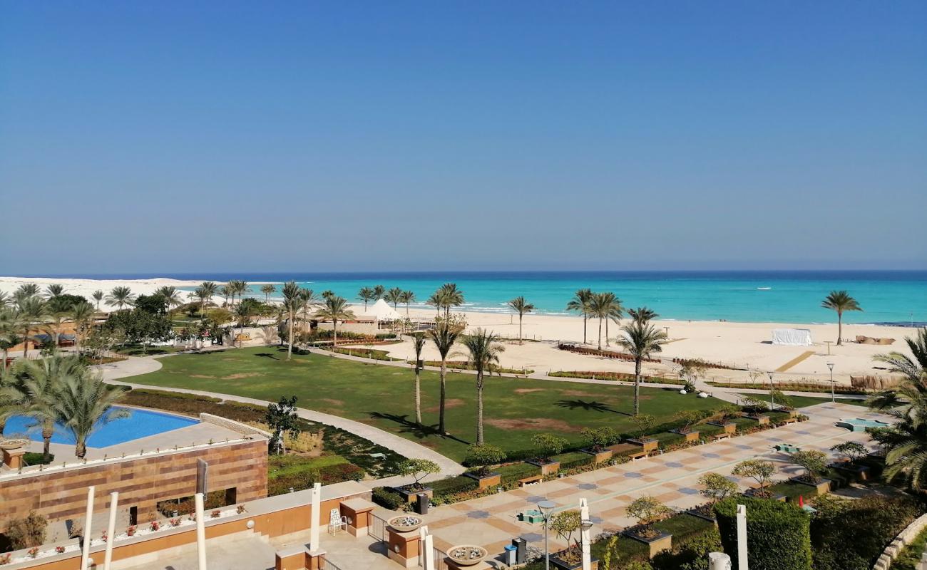 Safi Beach'in fotoğrafı beyaz kum yüzey ile