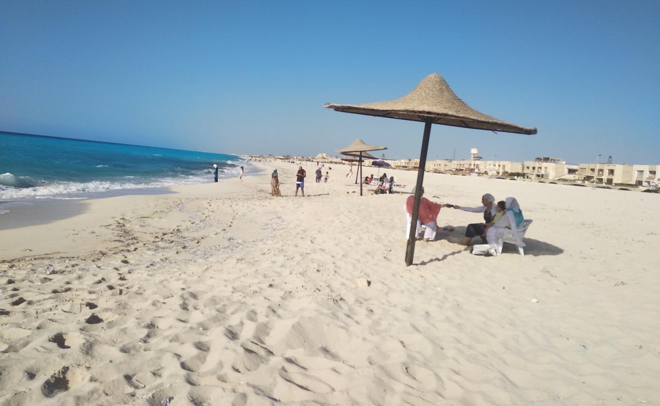Zomoroda Beach'in fotoğrafı i̇nce beyaz kum yüzey ile