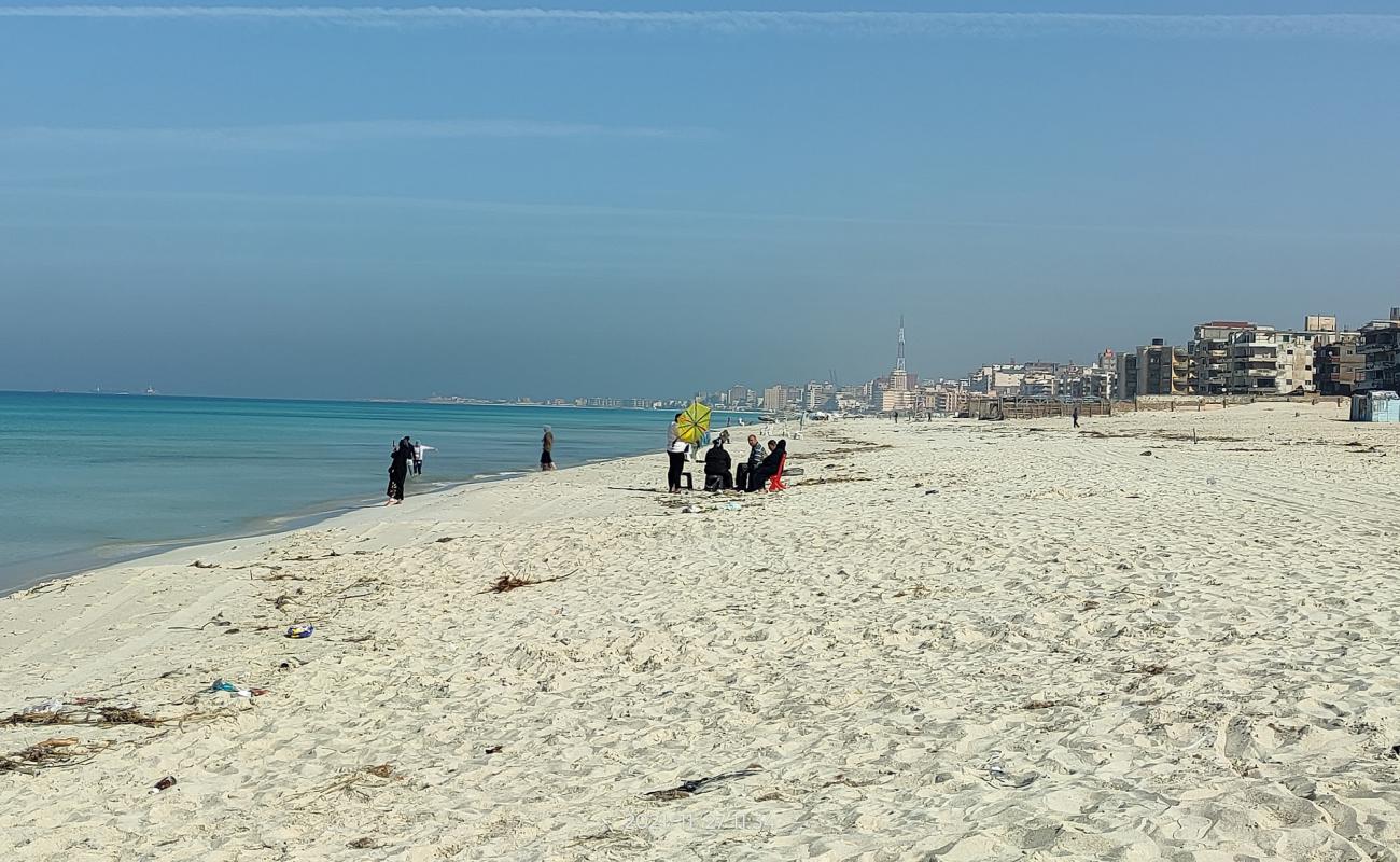 Hanouville Public Beach'in fotoğrafı i̇nce beyaz kum yüzey ile