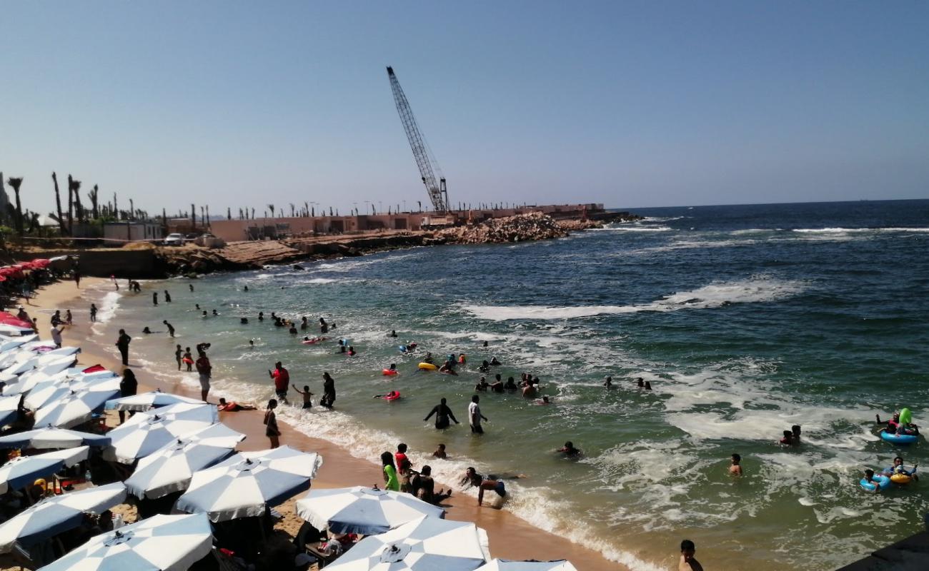 July 26 Public Beach'in fotoğrafı parlak kum yüzey ile