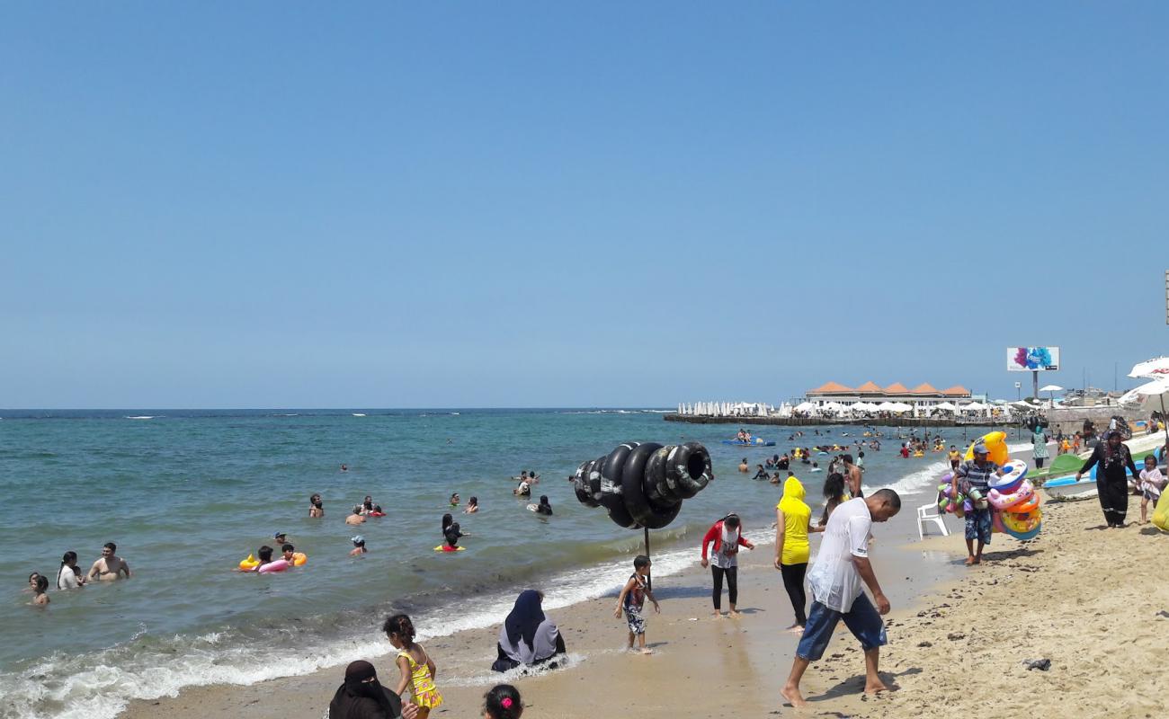 Mandara Beach'in fotoğrafı i̇nce bej kum yüzey ile
