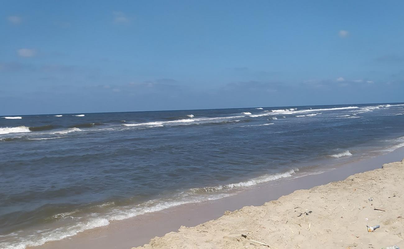 Kafr El-Sheikh Beach'in fotoğrafı açık bej kum yüzey ile