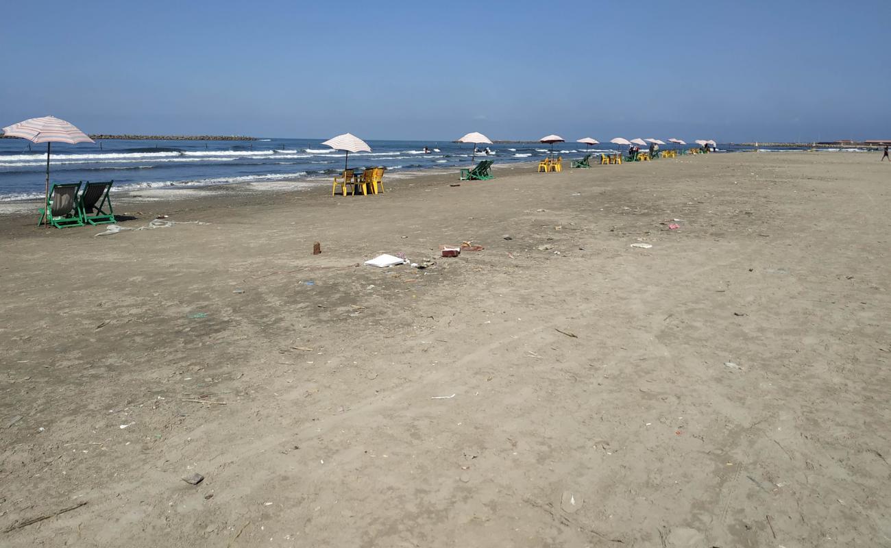 Ras El-Bar Beach'in fotoğrafı açık bej kum yüzey ile