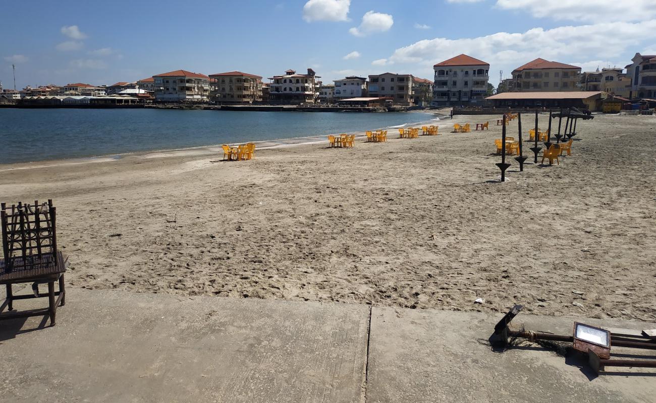 Gulf Beach'in fotoğrafı açık bej kum yüzey ile