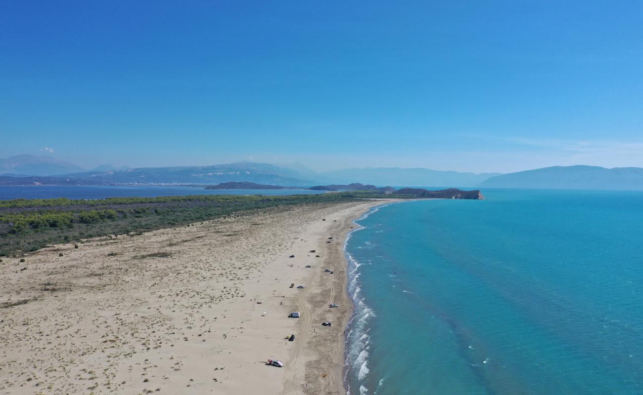 Hidrovor beach'in fotoğrafı i̇nce kahverengi kum yüzey ile