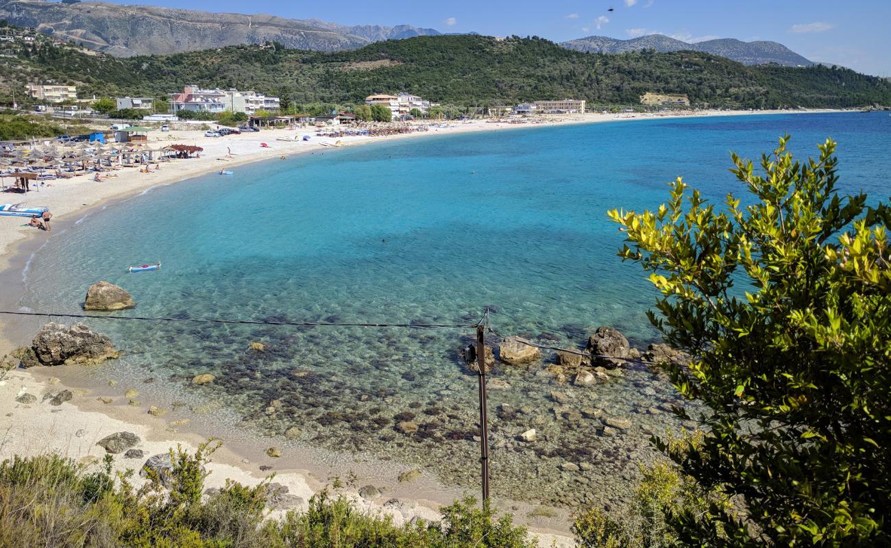 Livadh Beach'in fotoğrafı hafif çakıl yüzey ile