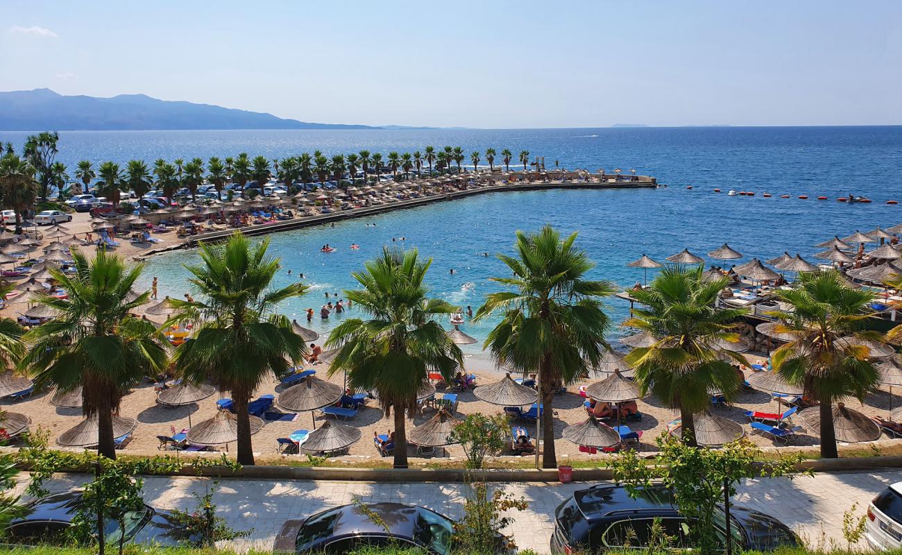 Saranda beach IV'in fotoğrafı hafif ince çakıl taş yüzey ile