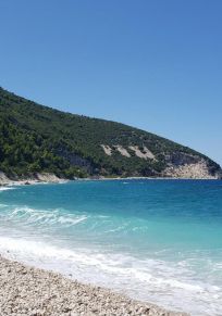 Sazan Adası