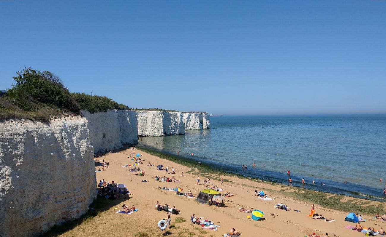 Kingsgate Bay beach'in fotoğrafı parlak kum yüzey ile