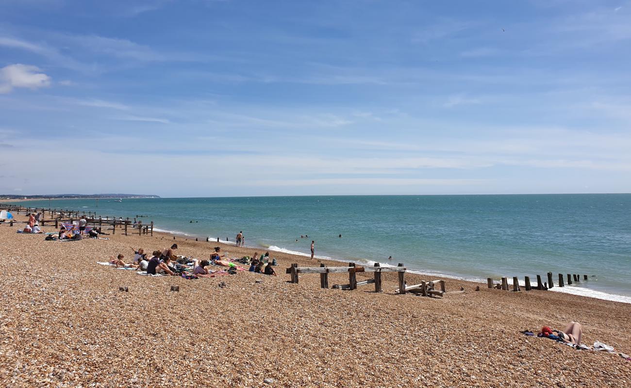 Pevensey Bay beach'in fotoğrafı hafif ince çakıl taş yüzey ile