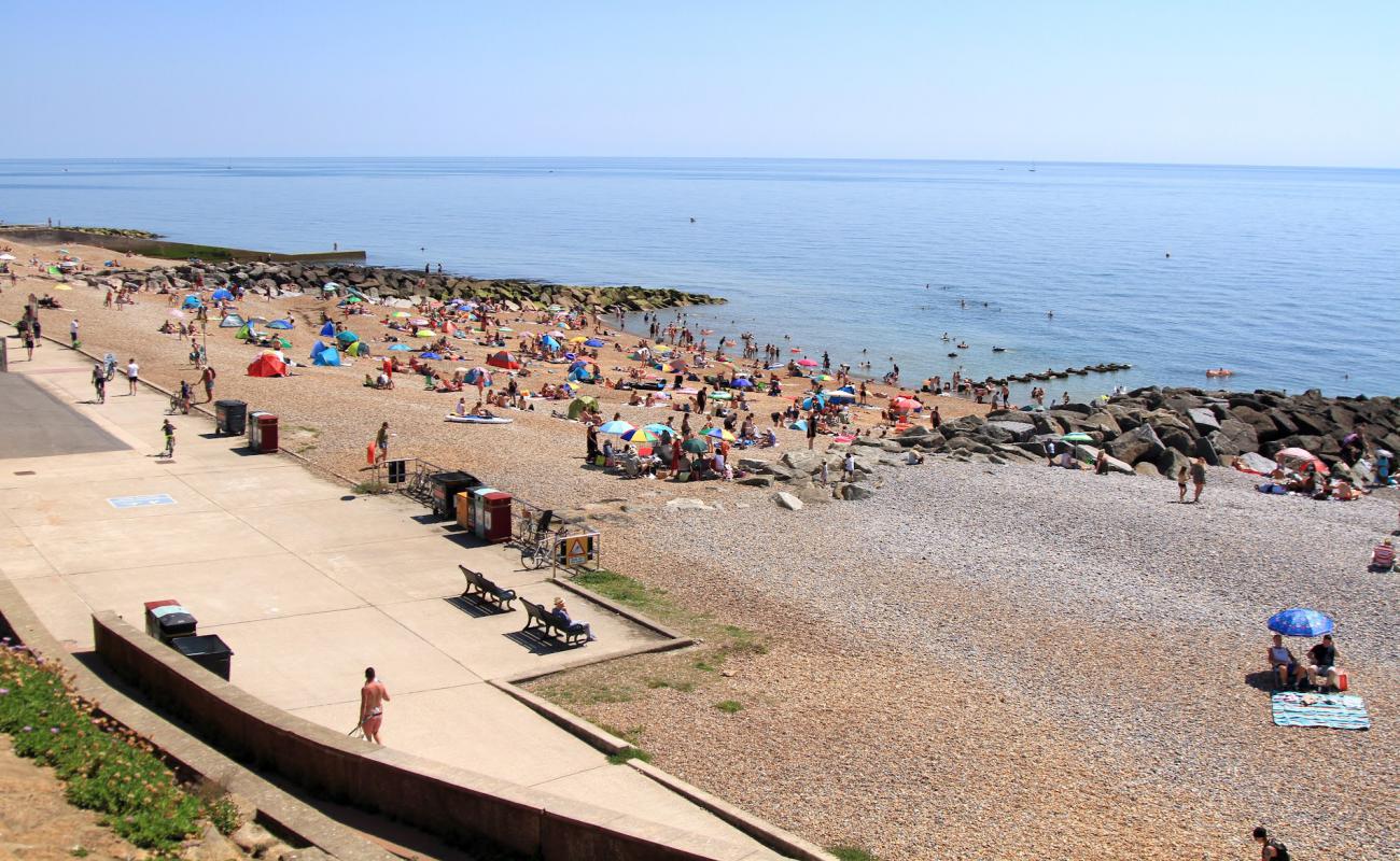 Rottingdean plajı'in fotoğrafı hafif çakıl yüzey ile