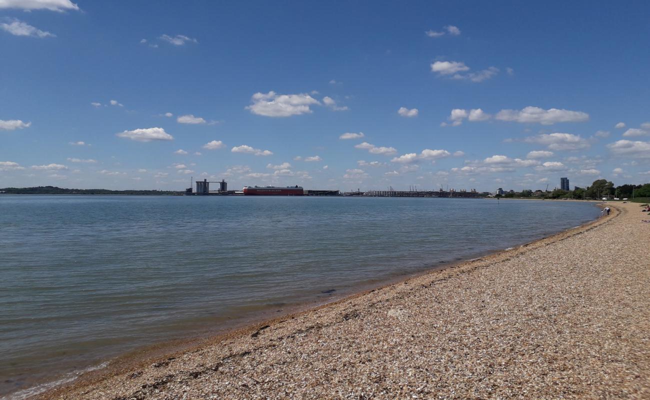 Weston Hard Woolston'in fotoğrafı küçük kahverengi çakıllar yüzey ile