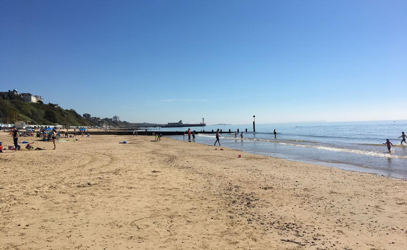 Middle Chine beach'in fotoğrafı parlak ince kum yüzey ile