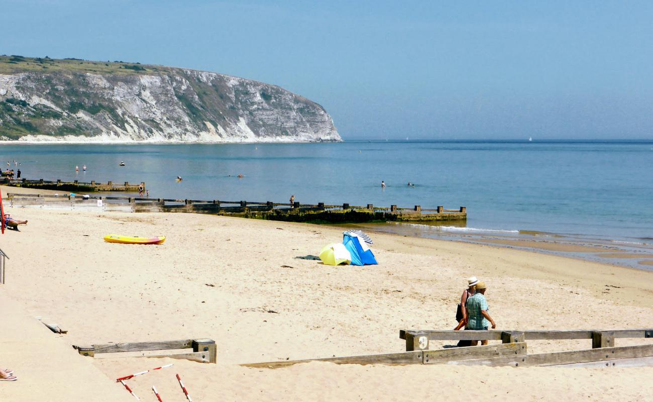 Swanage Koyu'in fotoğrafı i̇nce bej kum yüzey ile