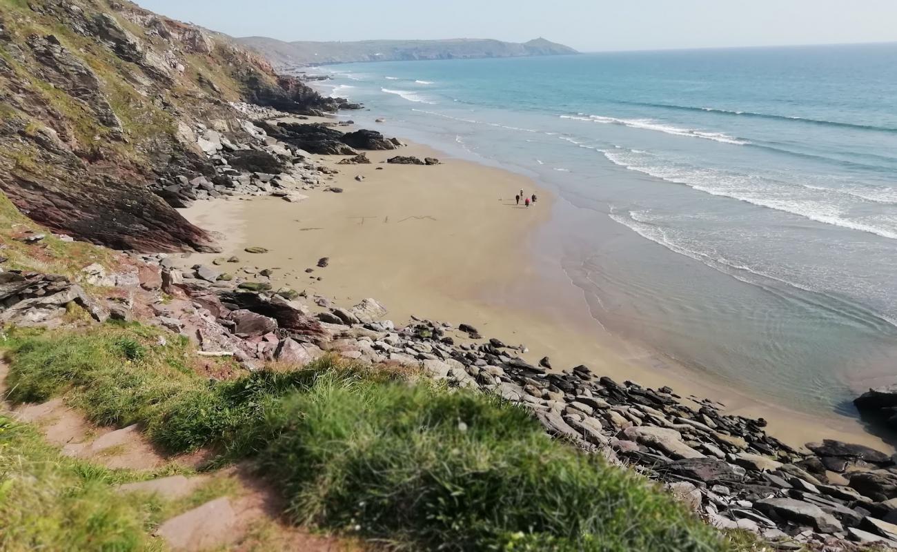 Islander beach'in fotoğrafı açık bej kum yüzey ile