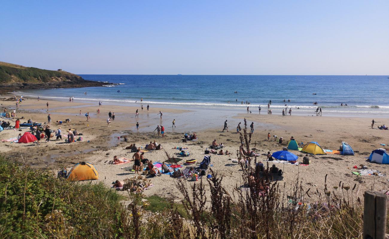 Porthcurnick plajı'in fotoğrafı parlak kum yüzey ile