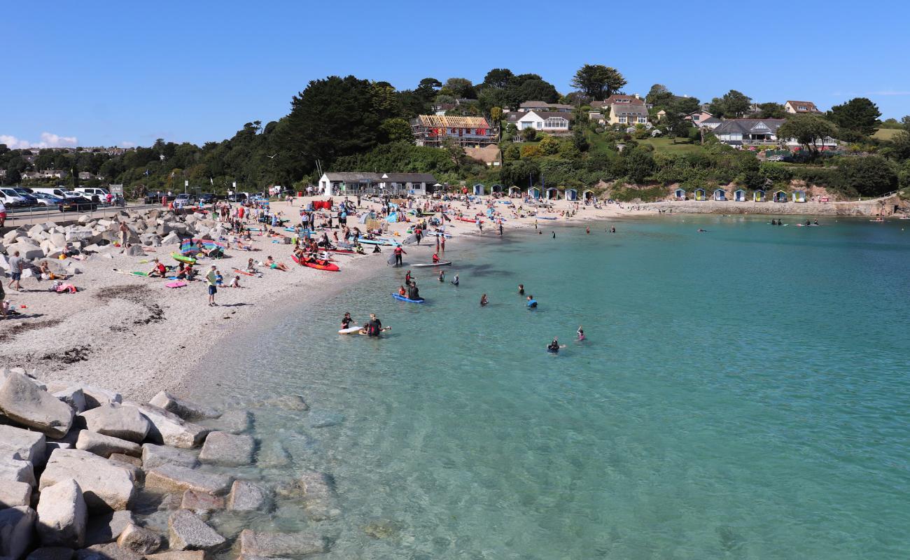 Swanpool beach'in fotoğrafı hafif ince çakıl taş yüzey ile