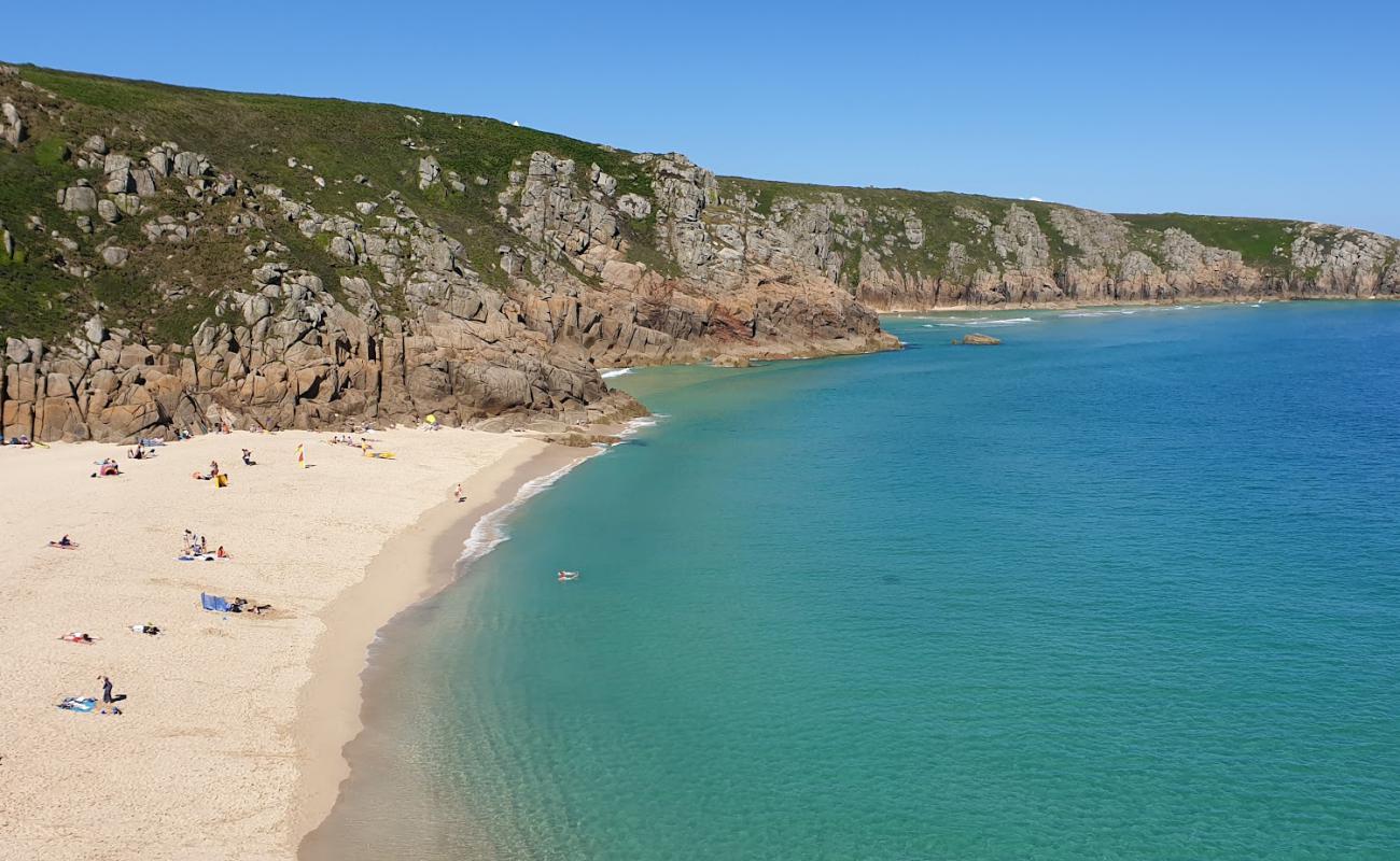 Porthtowan beach'in fotoğrafı açık bej kum yüzey ile