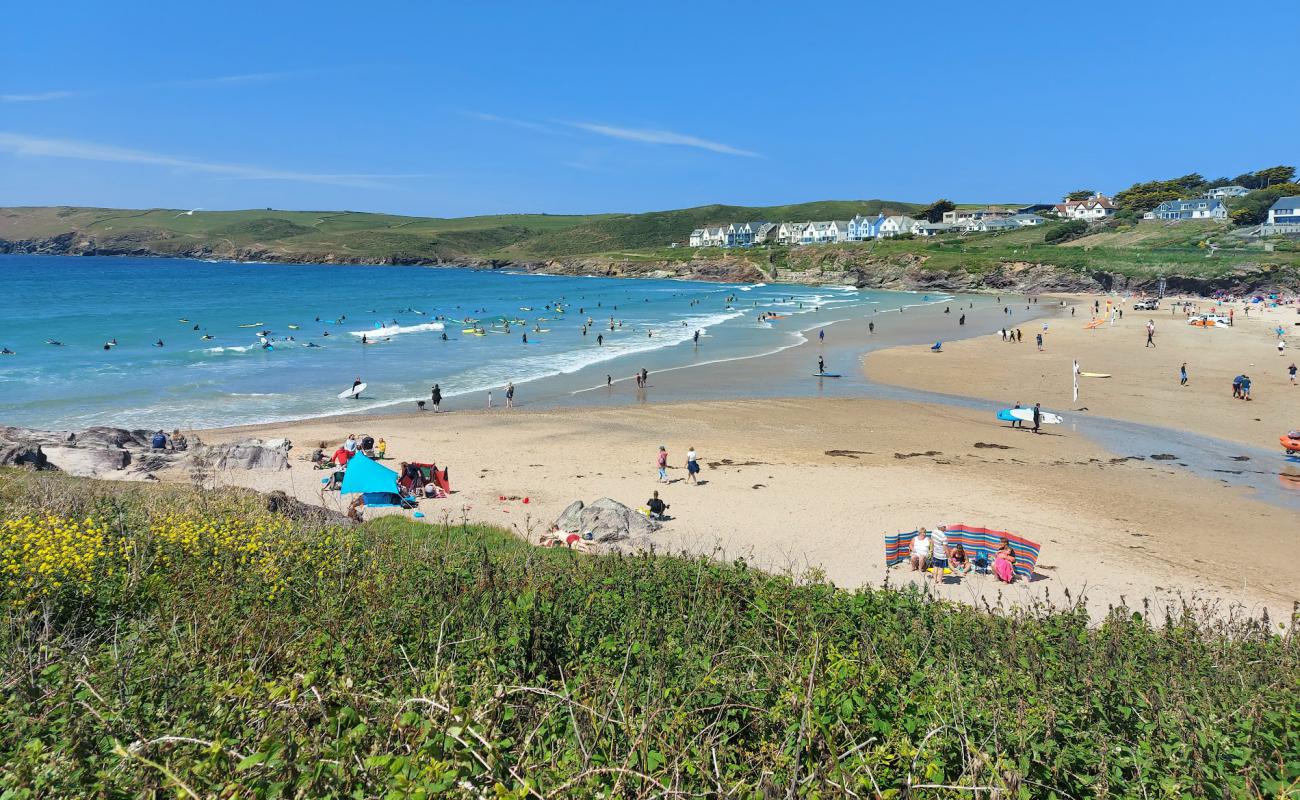 Polzeath beach'in fotoğrafı parlak kum yüzey ile