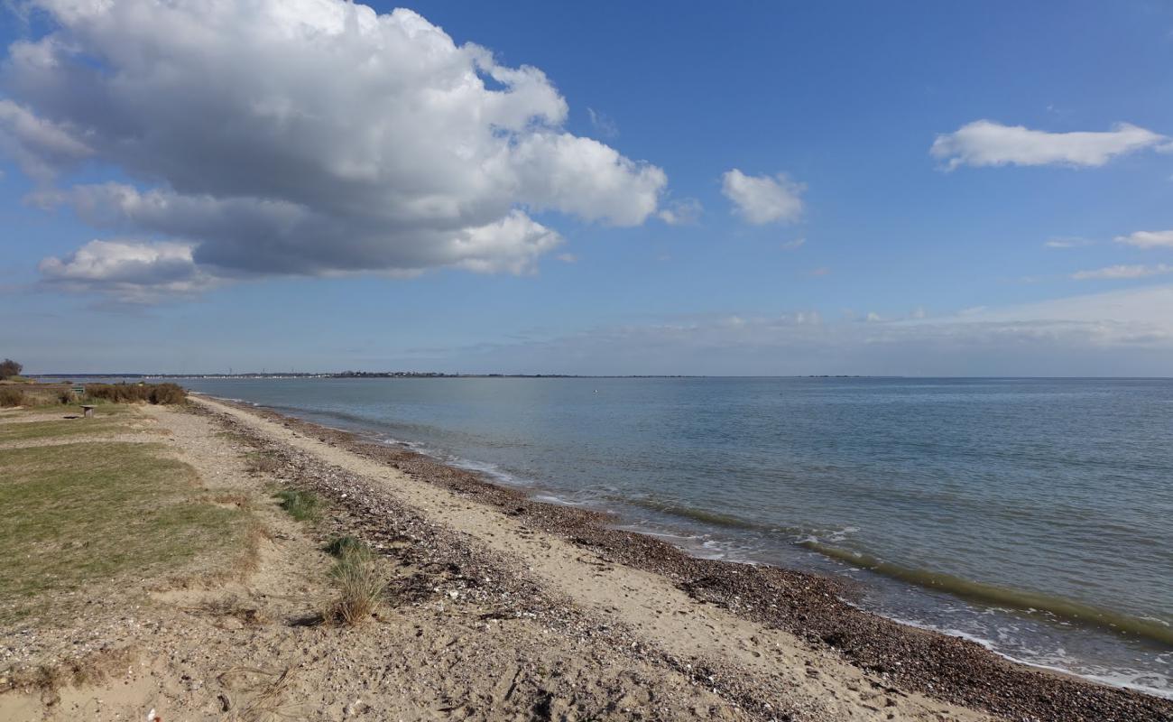 Fen Farm beach'in fotoğrafı çakıl ile kum yüzey ile