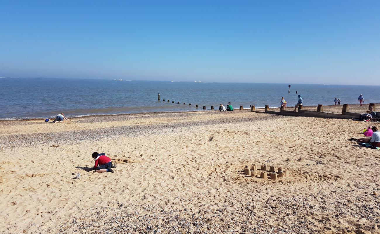 Dunwich beach II'in fotoğrafı açık bej kum yüzey ile