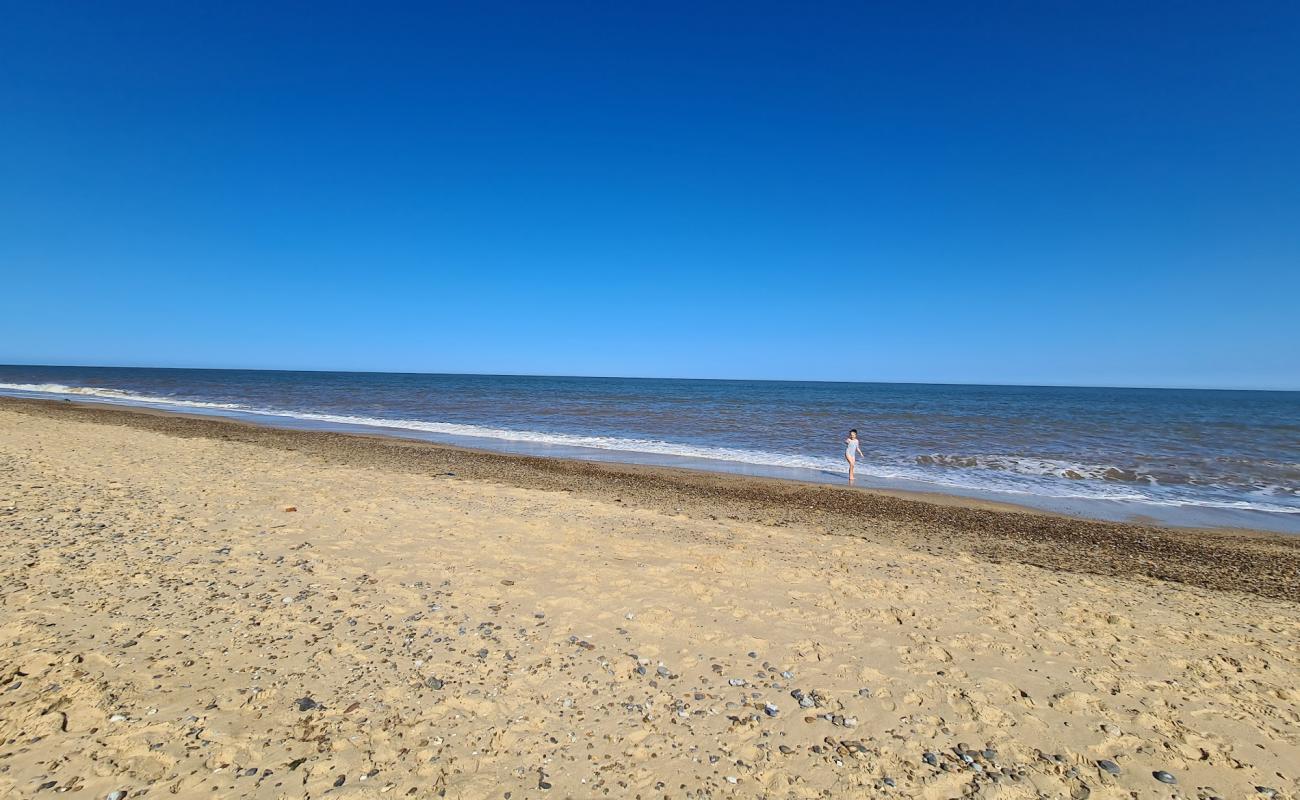 Covehithe beach'in fotoğrafı bej kum ve çakıl yüzey ile