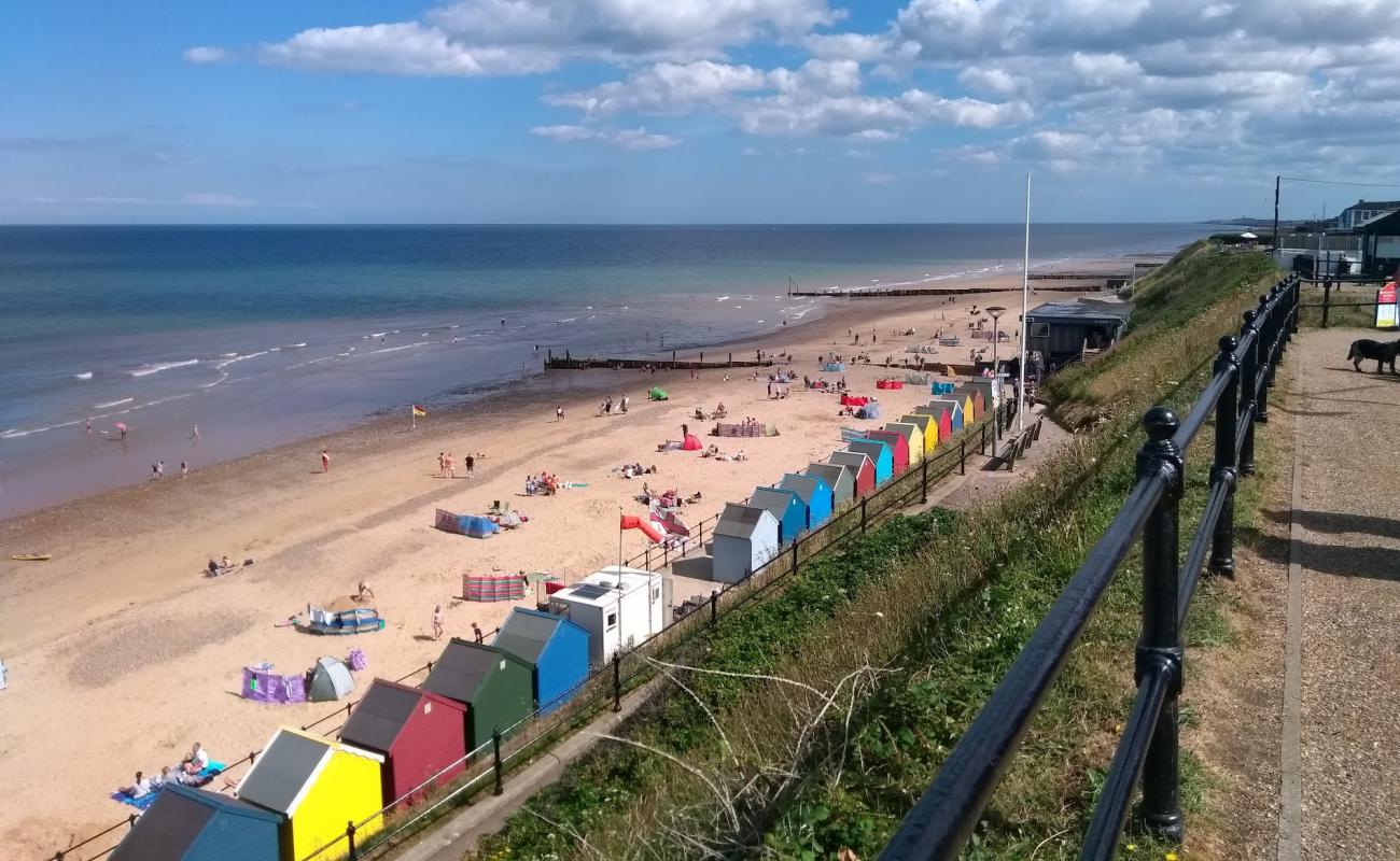 Mundesley beach'in fotoğrafı parlak kum yüzey ile