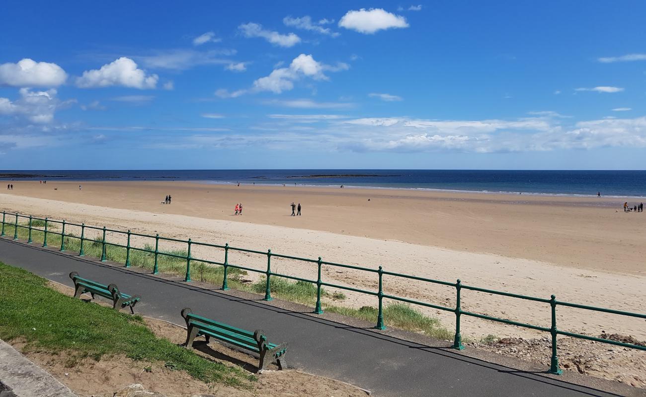 Seaburn beach'in fotoğrafı parlak kum yüzey ile