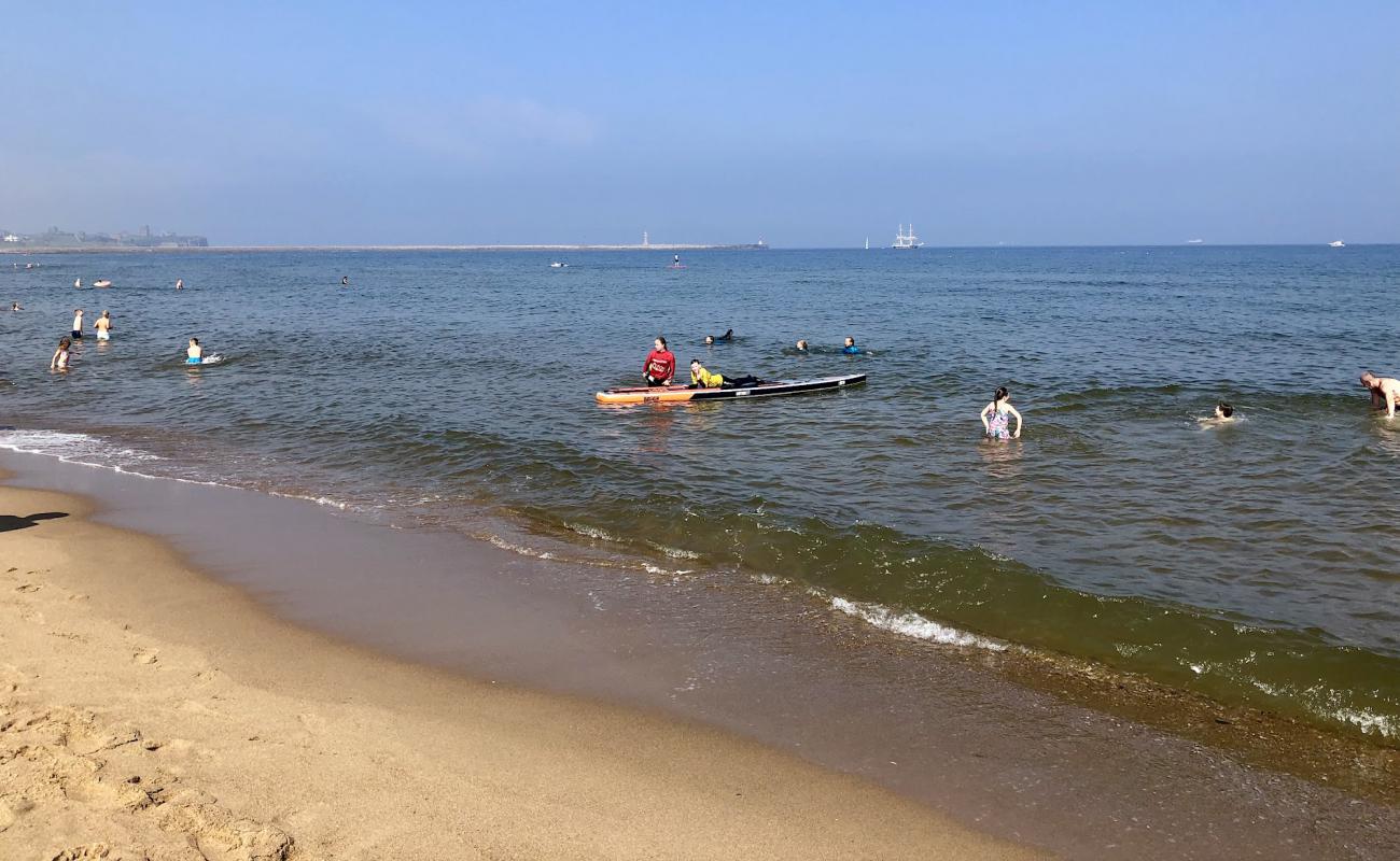 Sandhaven plajı'in fotoğrafı parlak kum yüzey ile