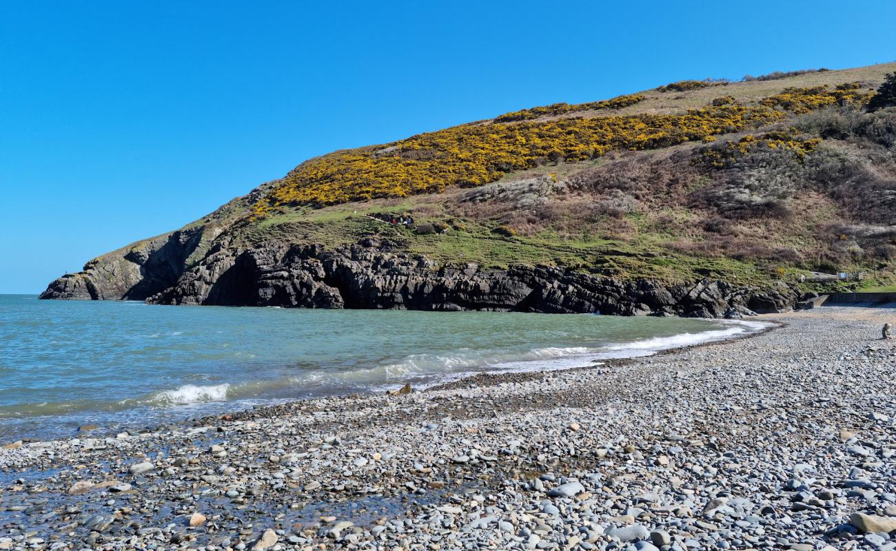 Nanternis beach'in fotoğrafı gri kum ve çakıl yüzey ile