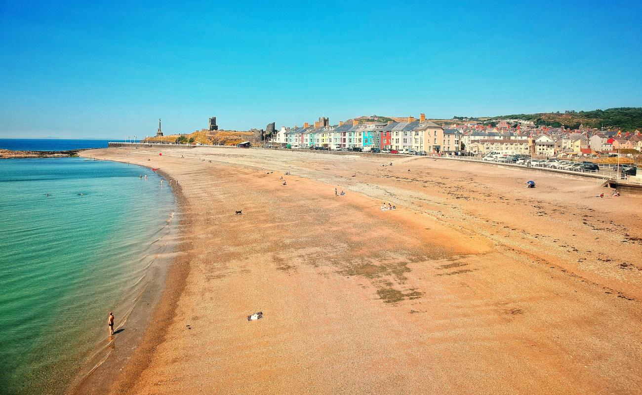 Aberystwyth South'in fotoğrafı gri çakıl taşı yüzey ile