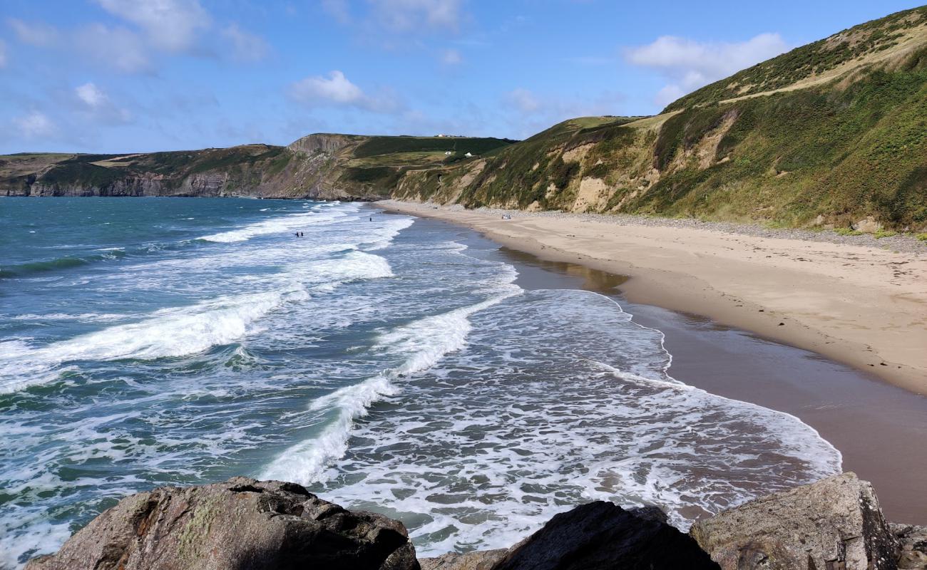 Traeth Porth Ceiriad'in fotoğrafı açık bej kum yüzey ile