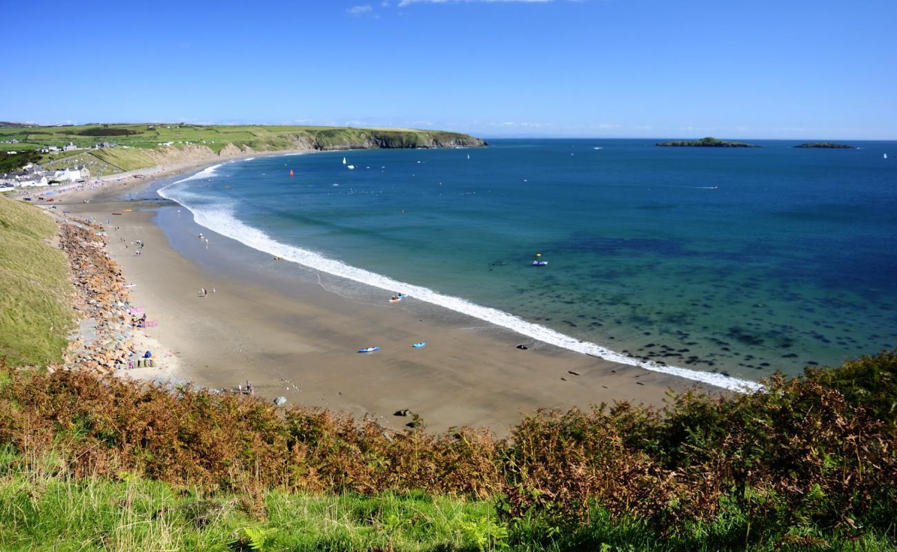 Aberdaron Plajı'in fotoğrafı çakıl ile kum yüzey ile