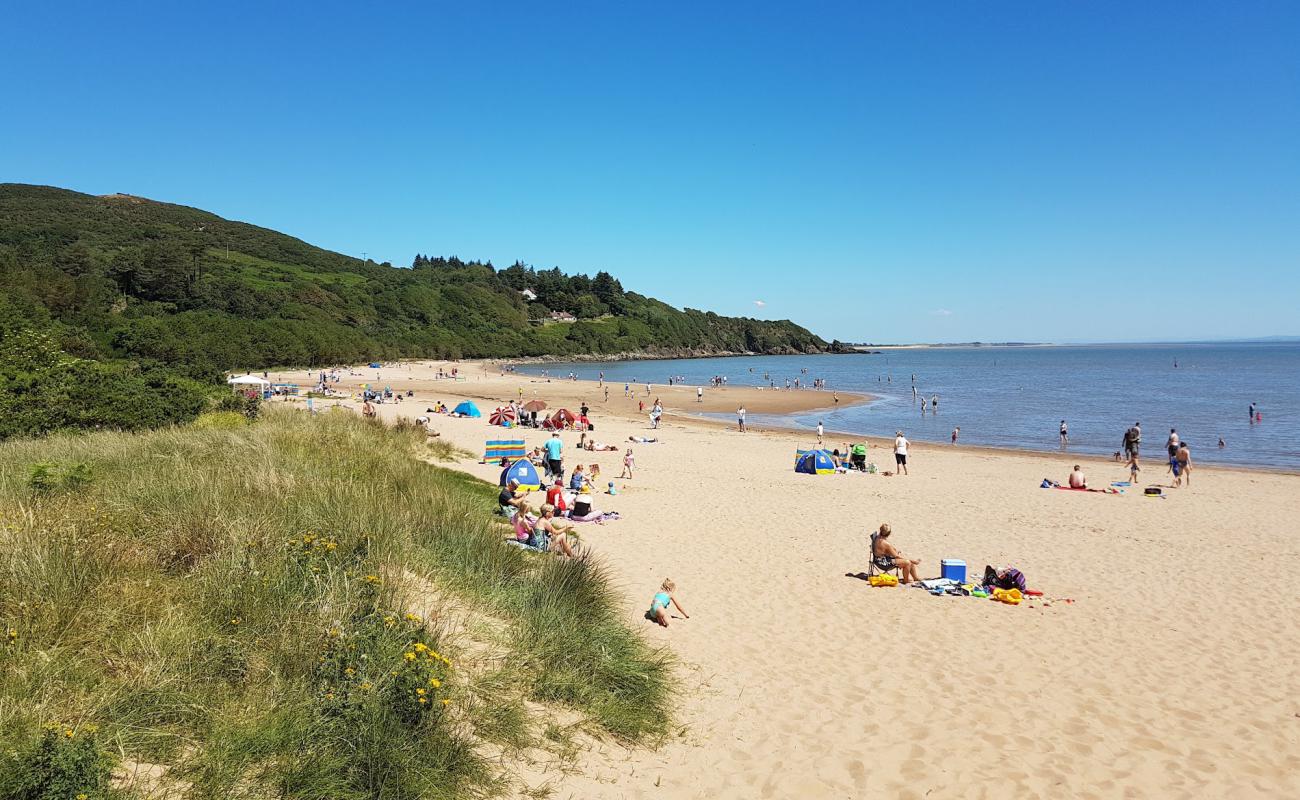 Sandyhills beach'in fotoğrafı parlak kum yüzey ile