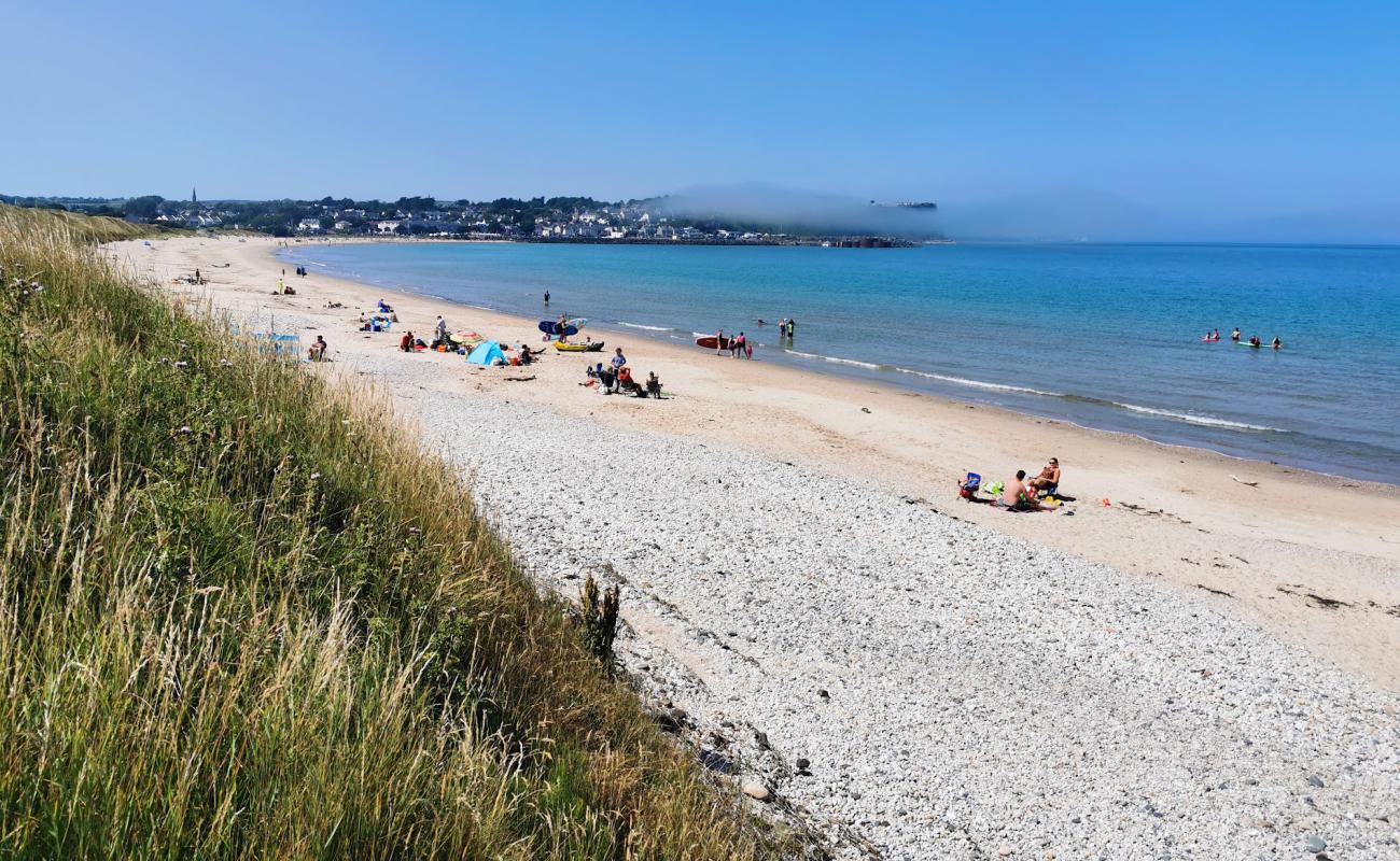 Ballycastle Beach'in fotoğrafı bej kum ve çakıl yüzey ile