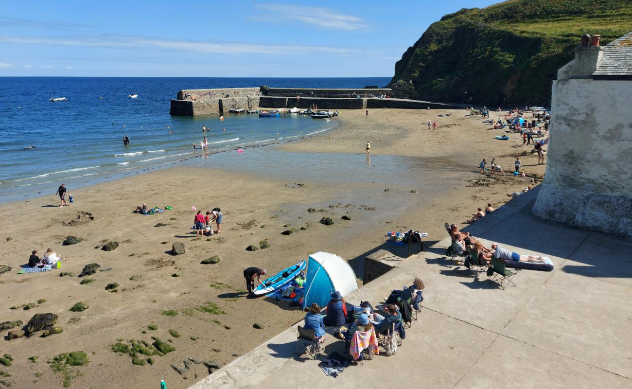 Gorran Haven Beach'in fotoğrafı i̇nce bej kum yüzey ile