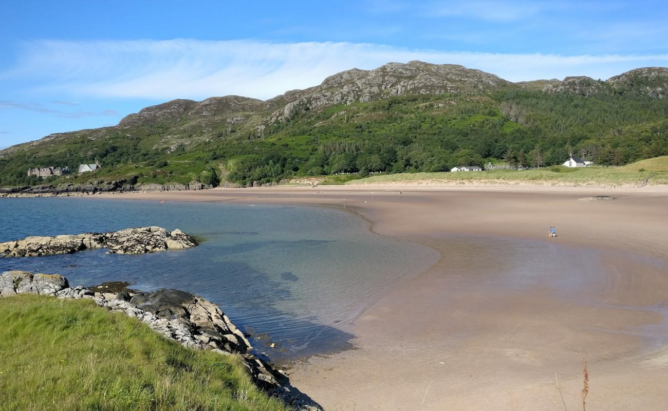 Gairloch Beach'in fotoğrafı açık bej kum yüzey ile