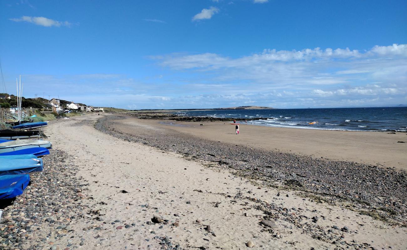 Lower Largo Beach'in fotoğrafı bej kum ve kayalar yüzey ile