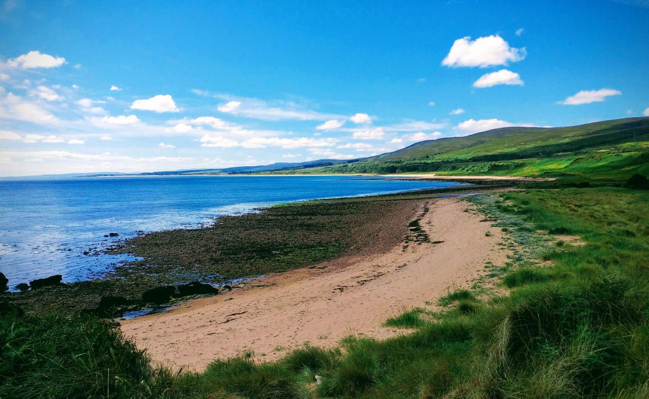 Crakaig Beach'in fotoğrafı bej kum ve kayalar yüzey ile