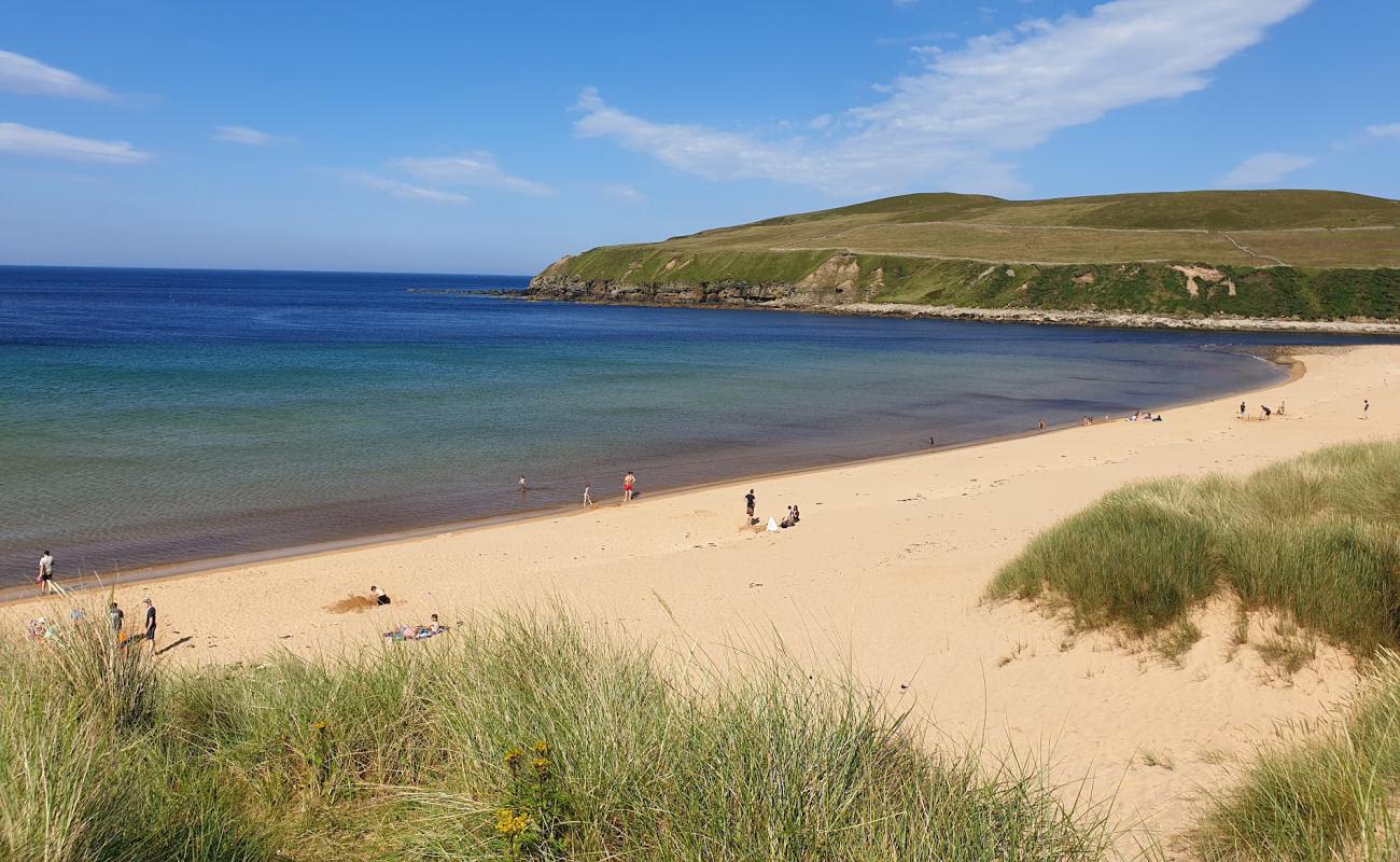 Melvich Beach'in fotoğrafı açık bej kum yüzey ile