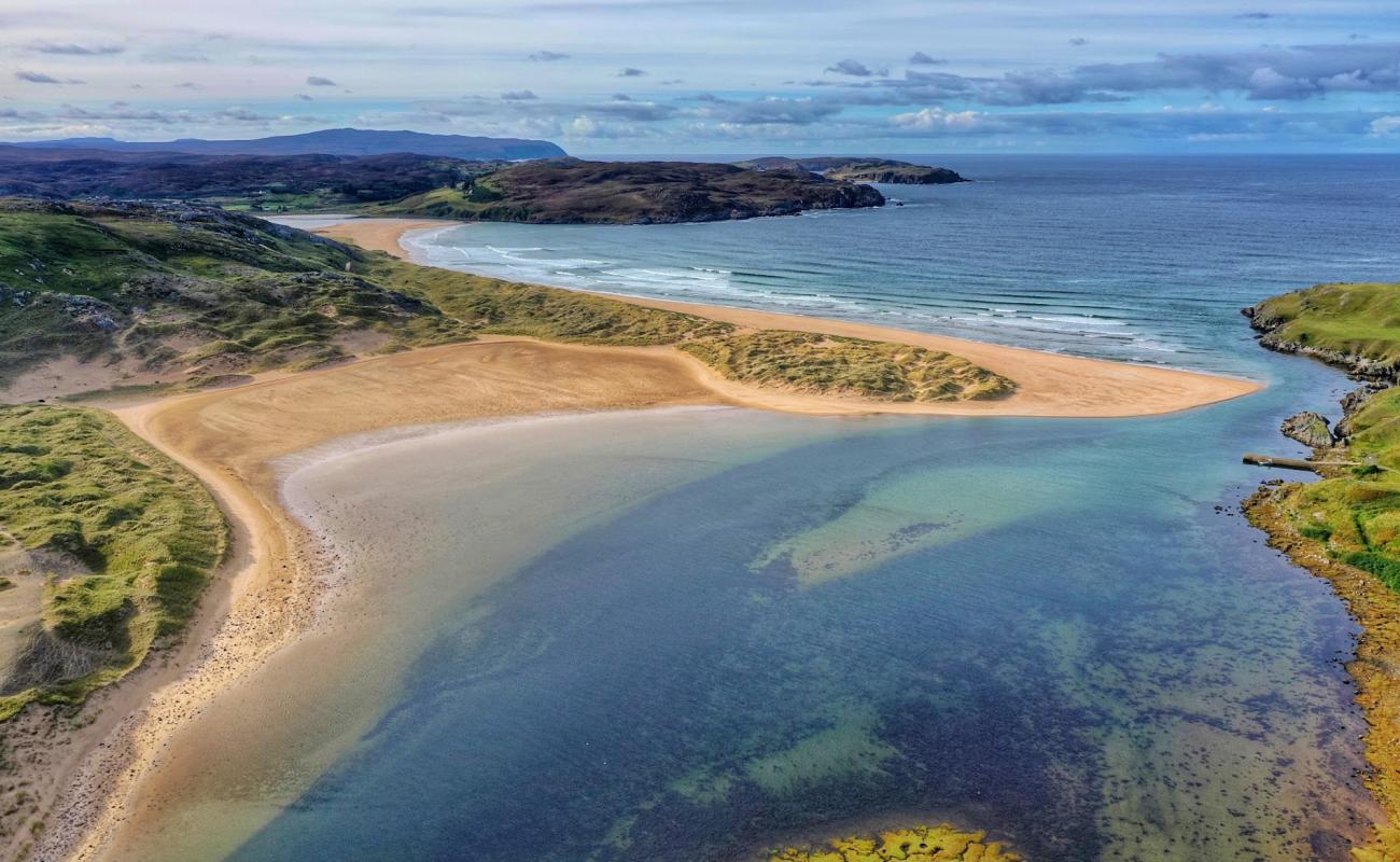 Torrisdale beach'in fotoğrafı açık bej kum yüzey ile